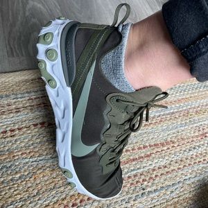 Nike React